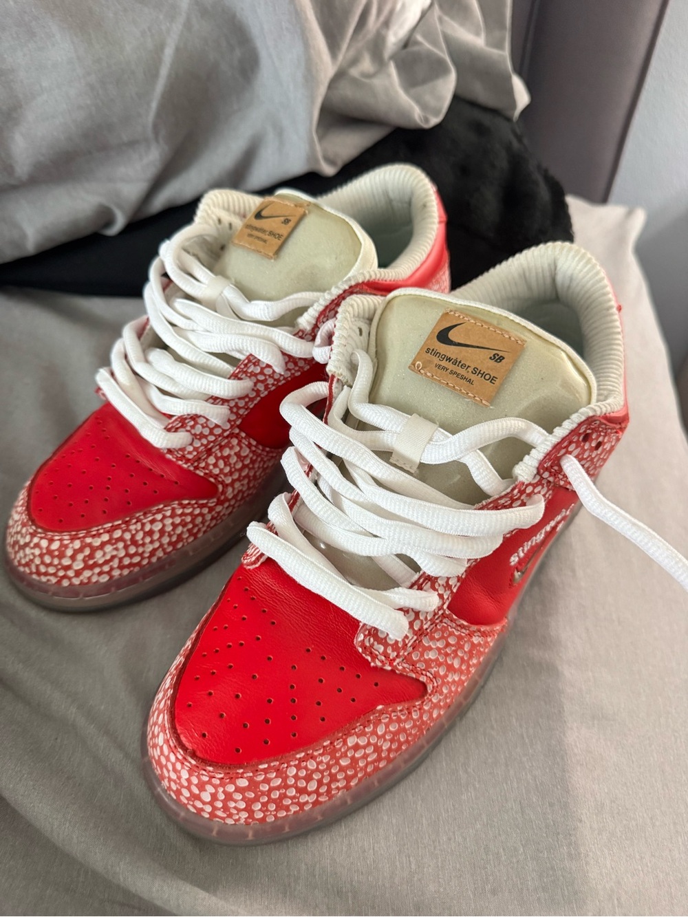 Nike SB dunk low “stingwater” dh7650600. Size  9. No box :(